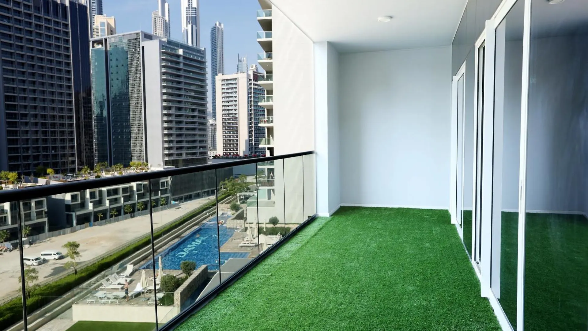 Brown Stone - Burj Khalifa & Pool View Vera Dubai 0*,  United Arab Emirates